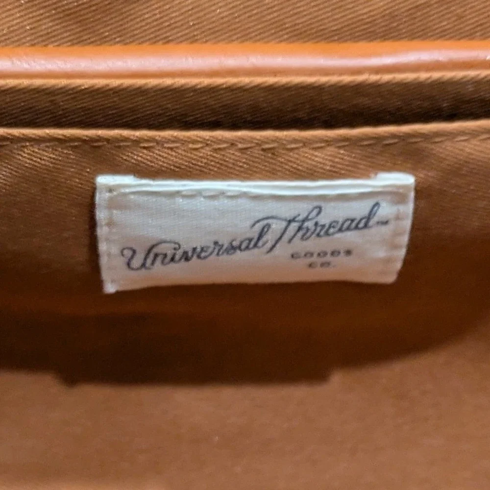 Universal Thread this universal