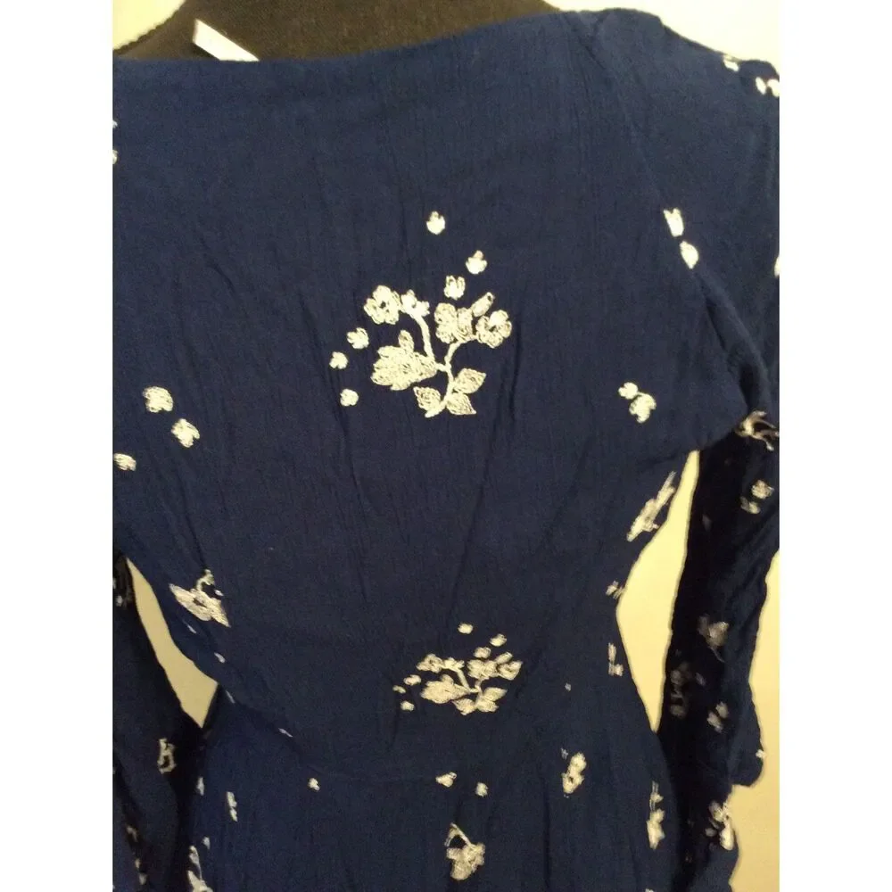 Free People Navy Blue embroidered V Neck Ruffled Dress Long Sleeve Size 4 boho