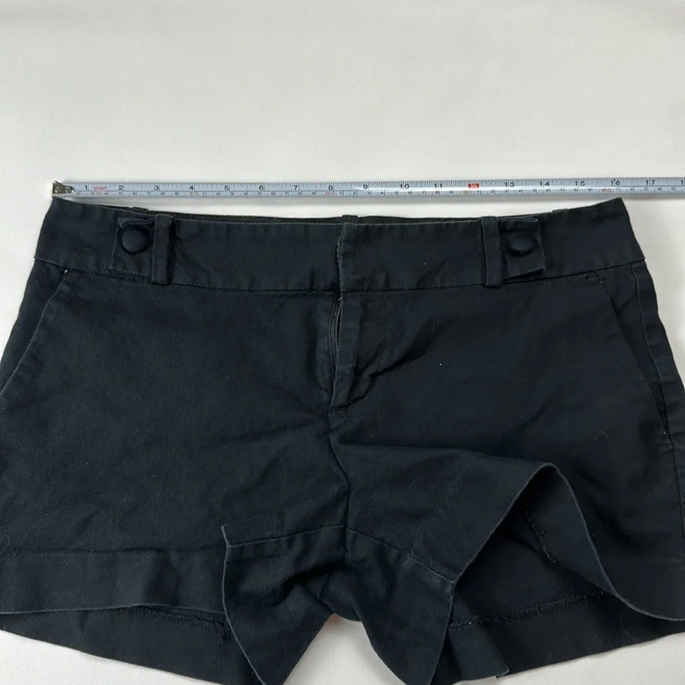 Banana Republic brand banana