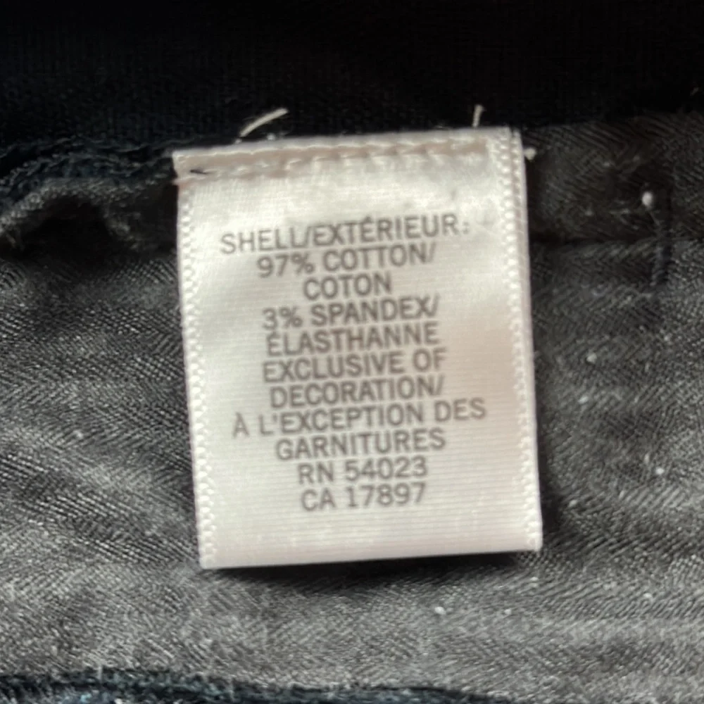 Banana Republic brand banana