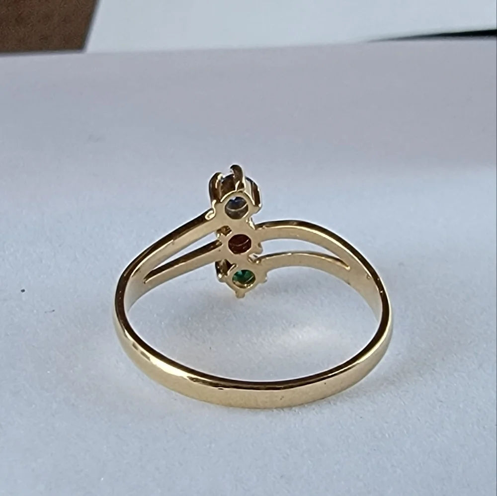 Triple Gemstone Split Shank Gold Tone Ring Vintage Simulated Stone Size 6