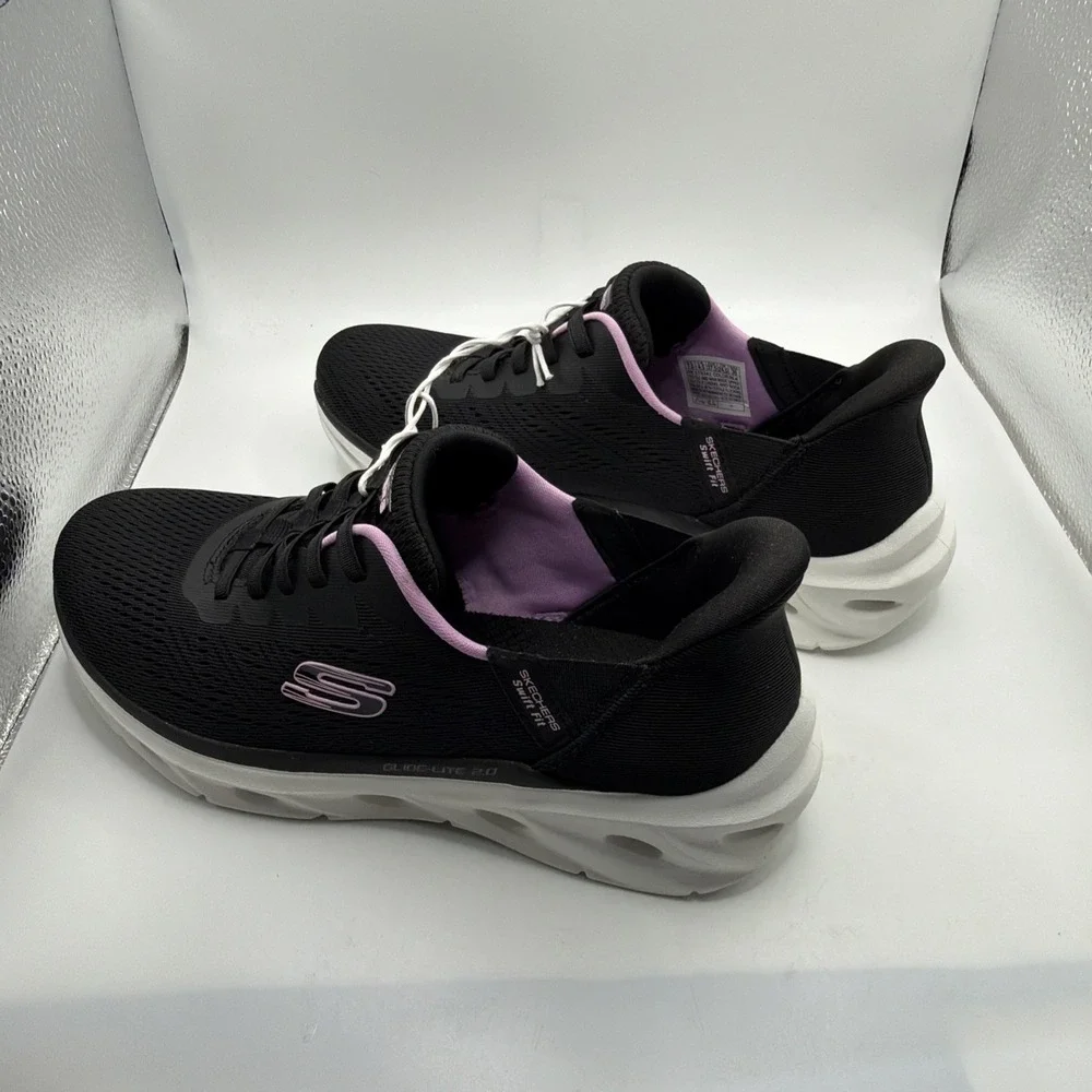 Skechers hands free