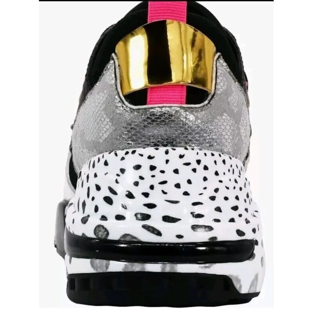 Steve Madden these steven