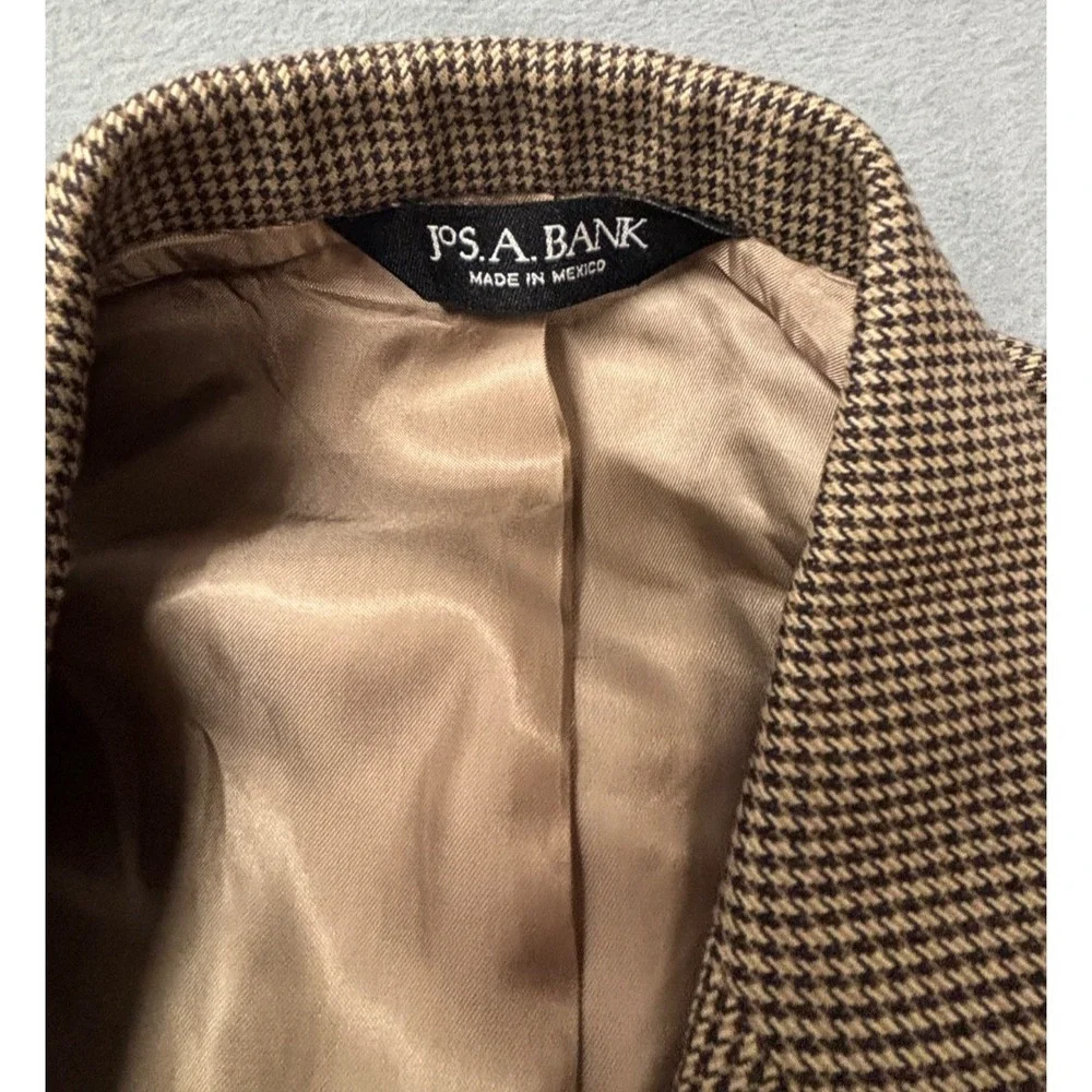Jos. A. Bank size 40