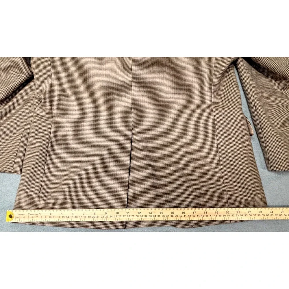 Jos. A. Bank size 40