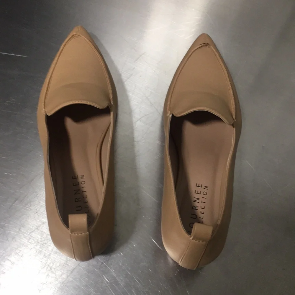 Journee Collection step out