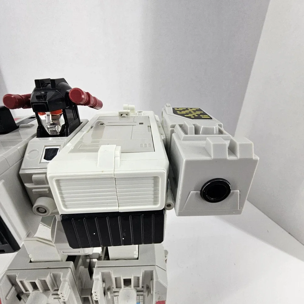 Vintage‎ Metroplex 1985 G1 Transformers Hasbro  - Incomplete