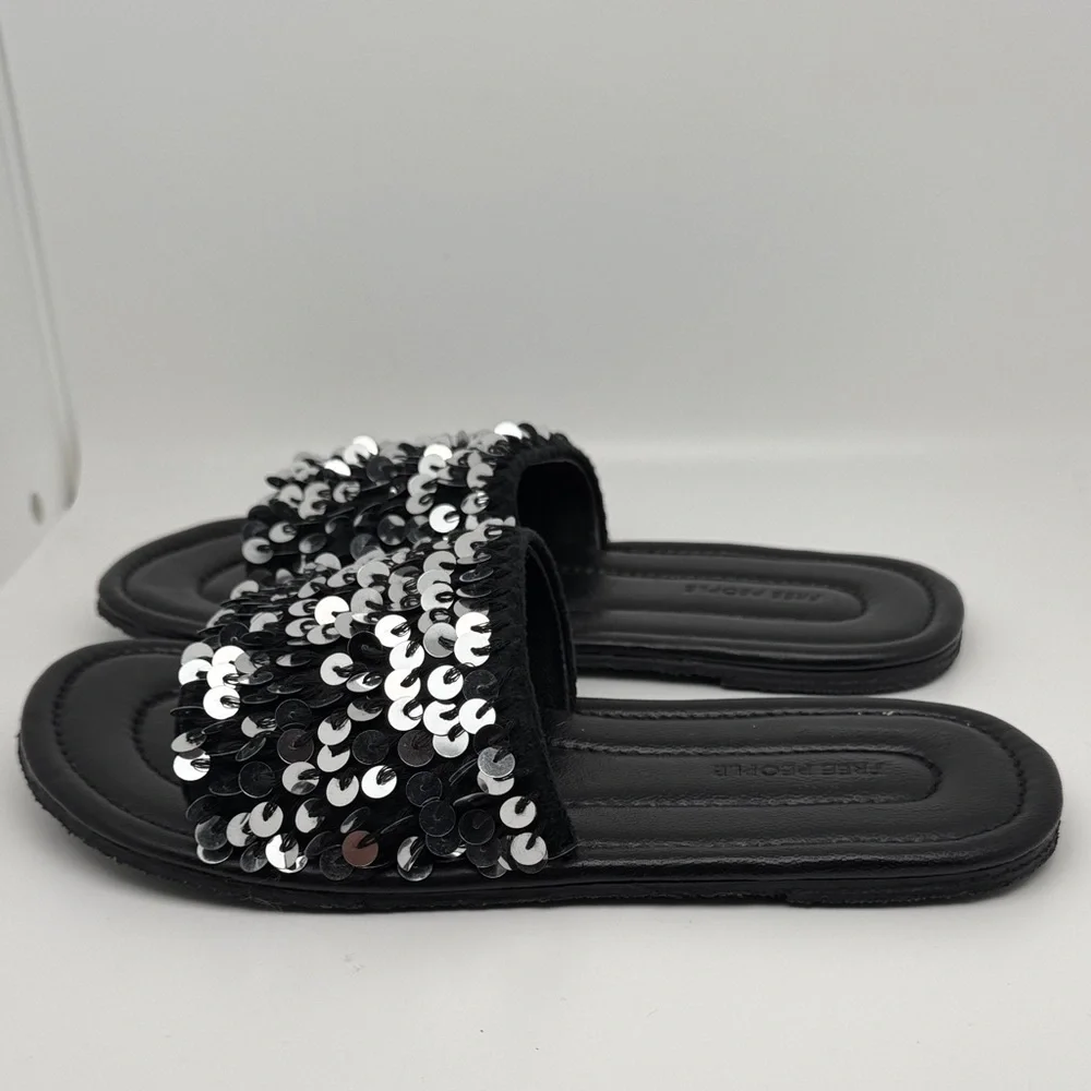 Free People Shipwreck Surf Slip on Embellished Slip-on Sandals Size 7.5 - NEW‎