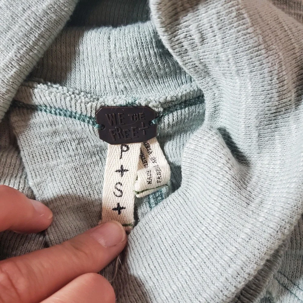 Free People shoulder short