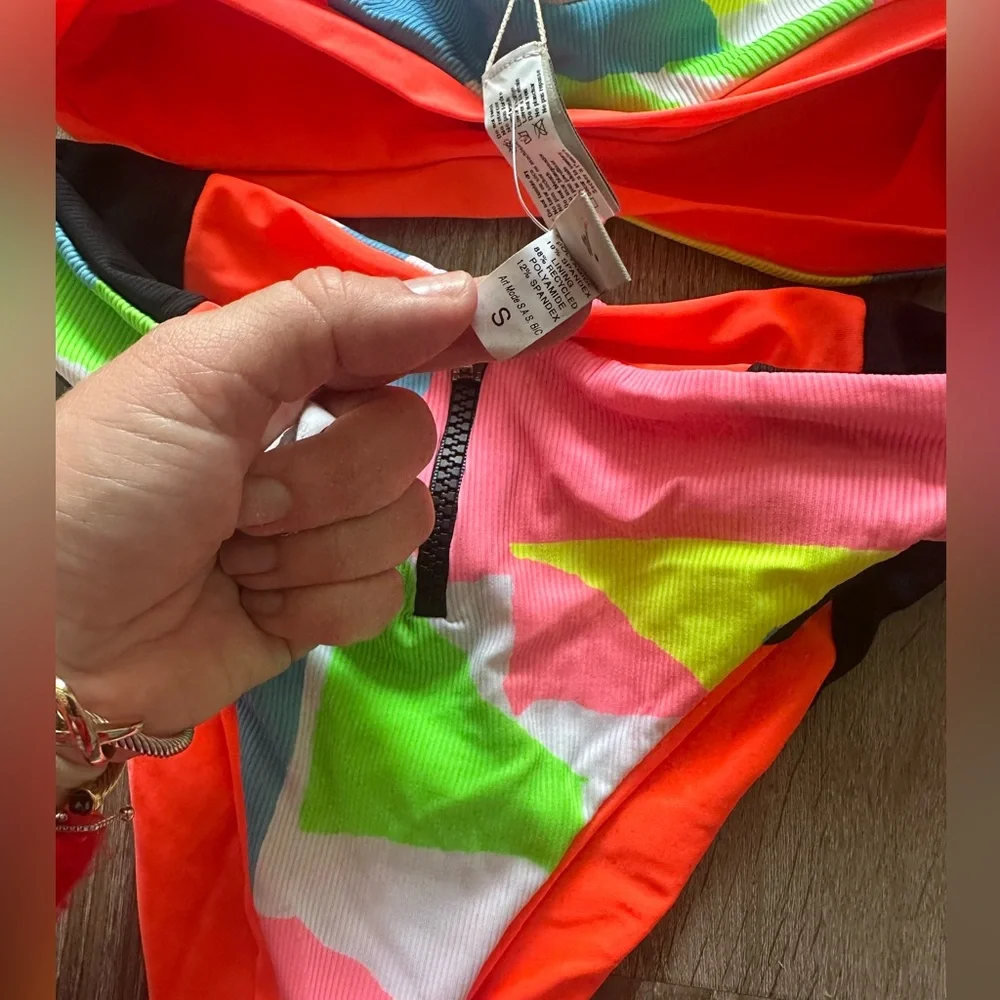 Maaji size small