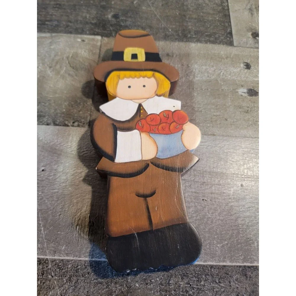 Pilgrim‎ boy basket apple Thanksgiving Wooden fall decor