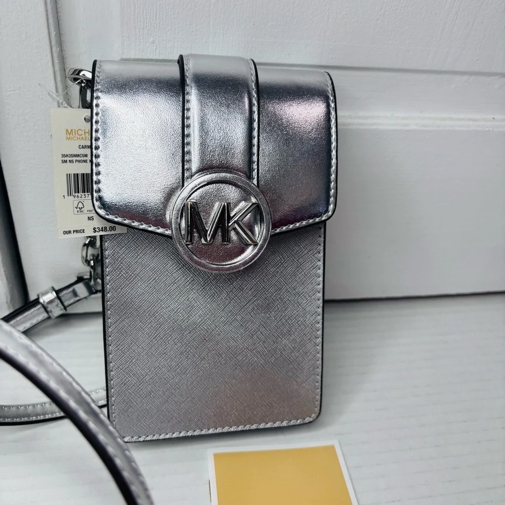 New MICHAEL MICHAEL KORS Carmen Silver Small Logo Smartphone Crossbody Bag