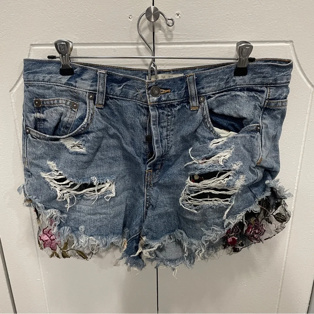 Free People Floral Lace Button Fly Jean Shorts