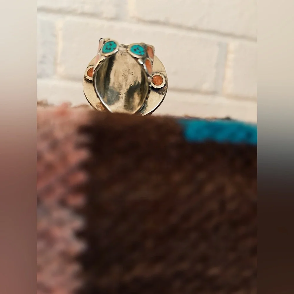 Vintage ring discover