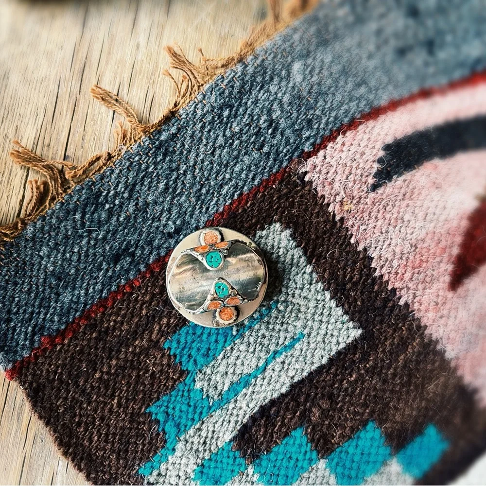 Vintage ring discover