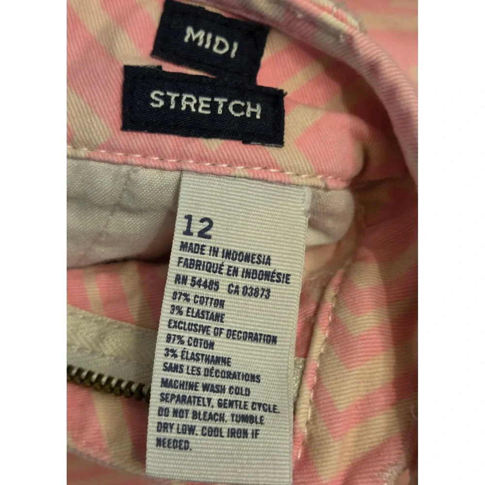American Eagle Midi Stretch Shorts‎ Women's Size 12 Pink White Aztec