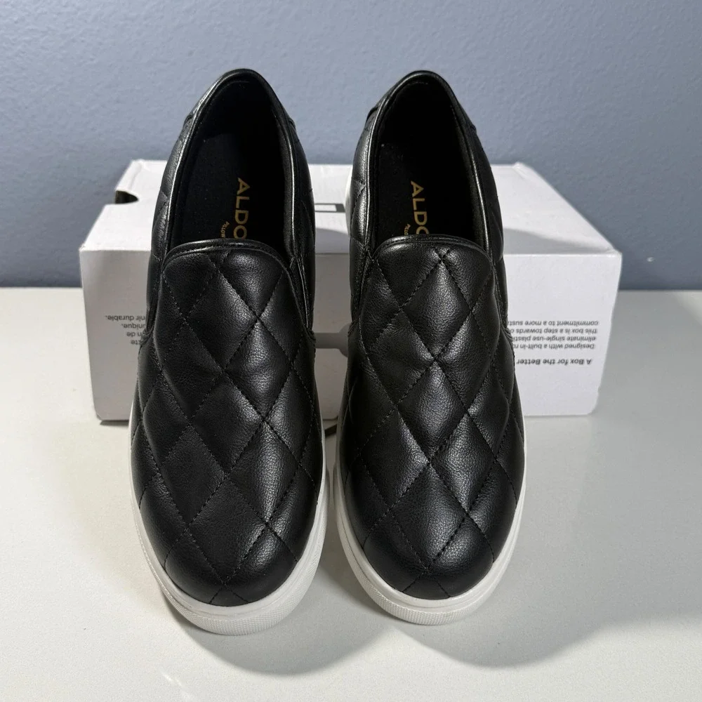 Aldo truly fit sophisticated