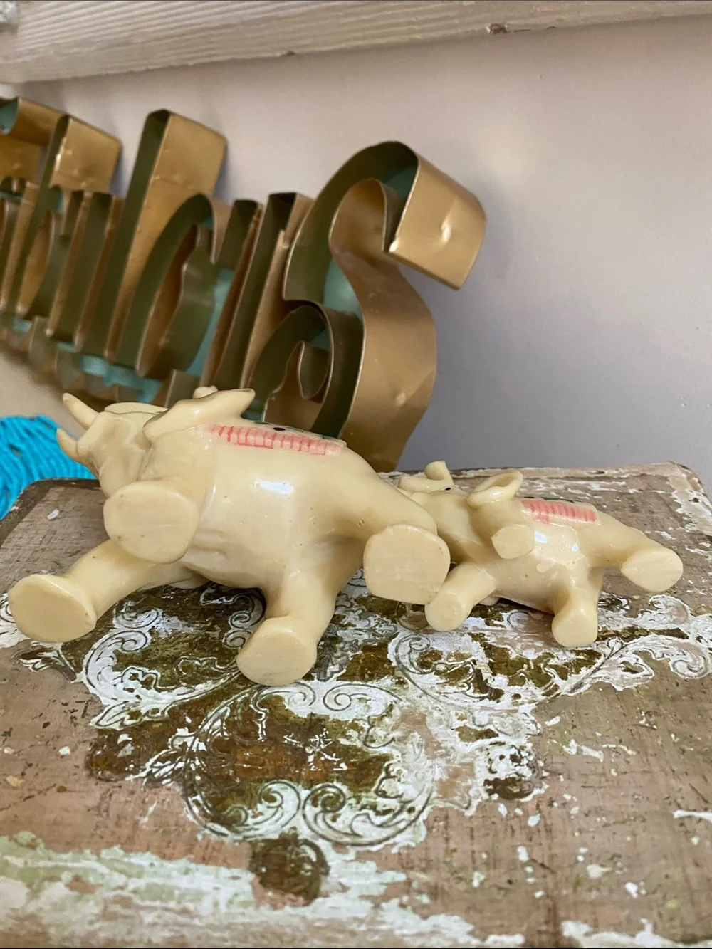Vintage LUCKY Elephant Pair