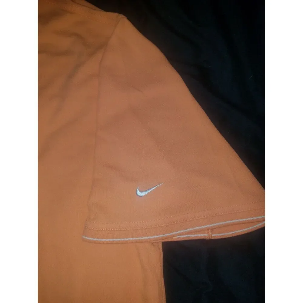 Nike fit very dry