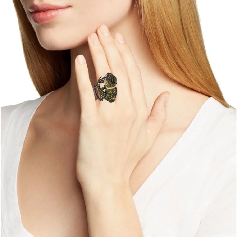 Alexis Bittar designed resemble