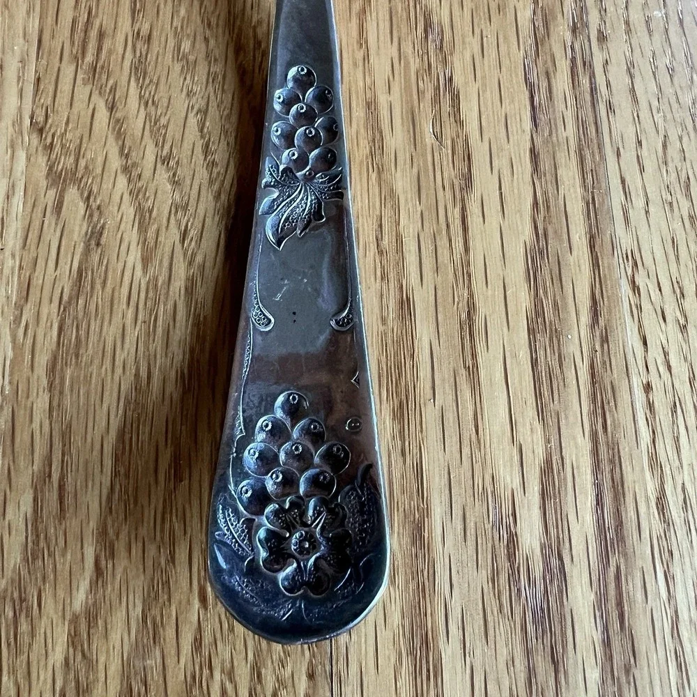 Grape Design keywords silver