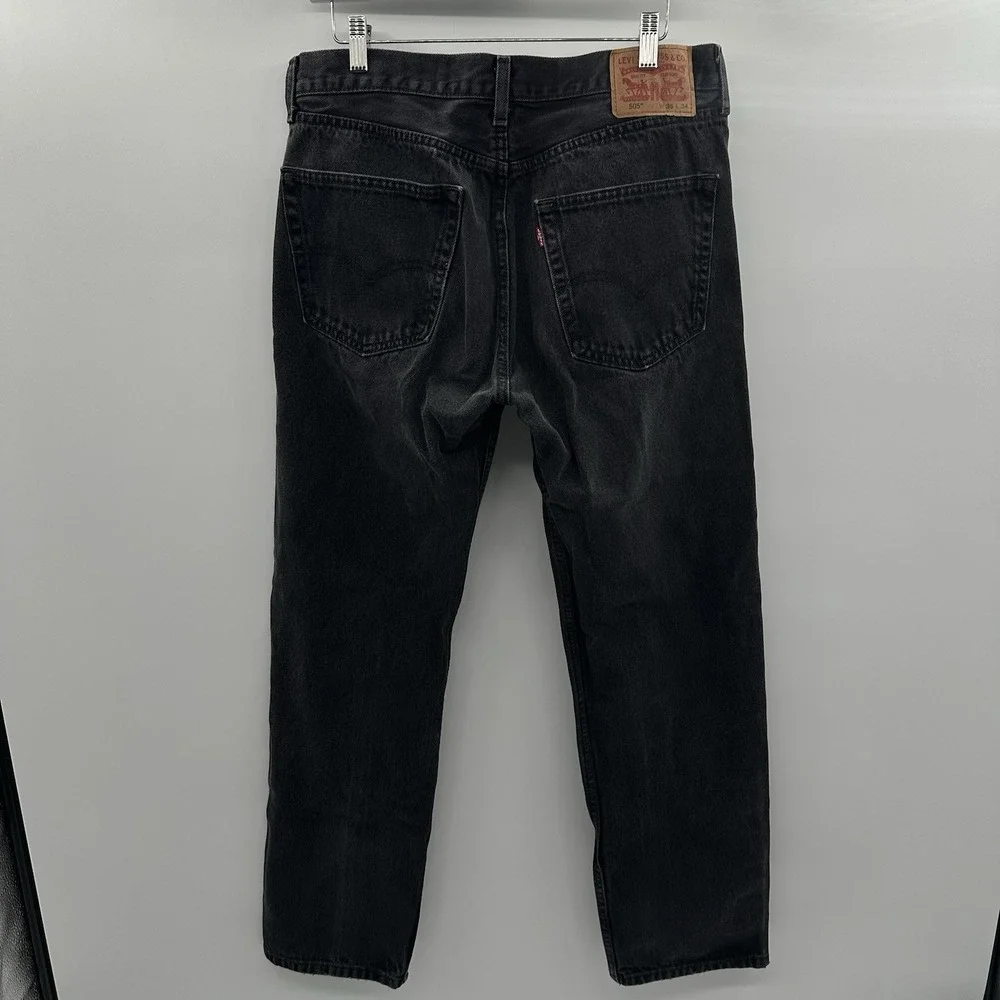 Levis this used