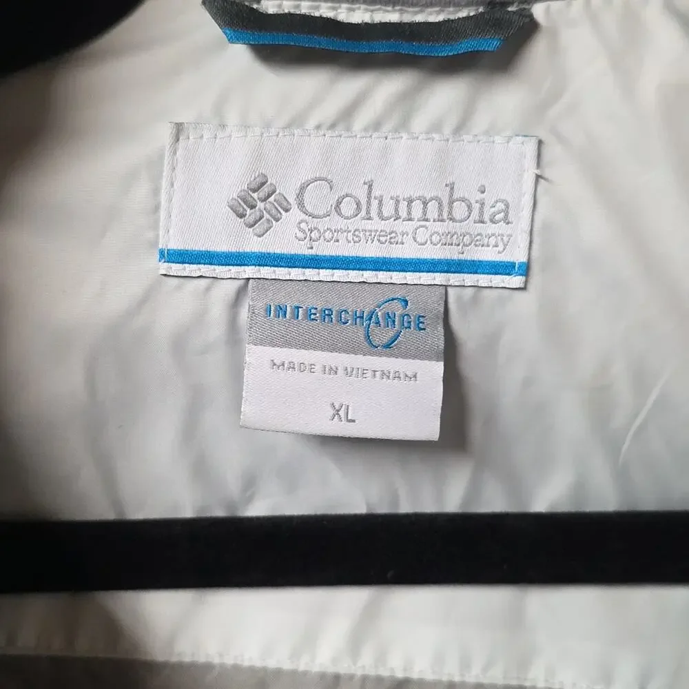 Columbia Black Interchange Omni Tech Jacket with Gray Accents Womens Size XL
