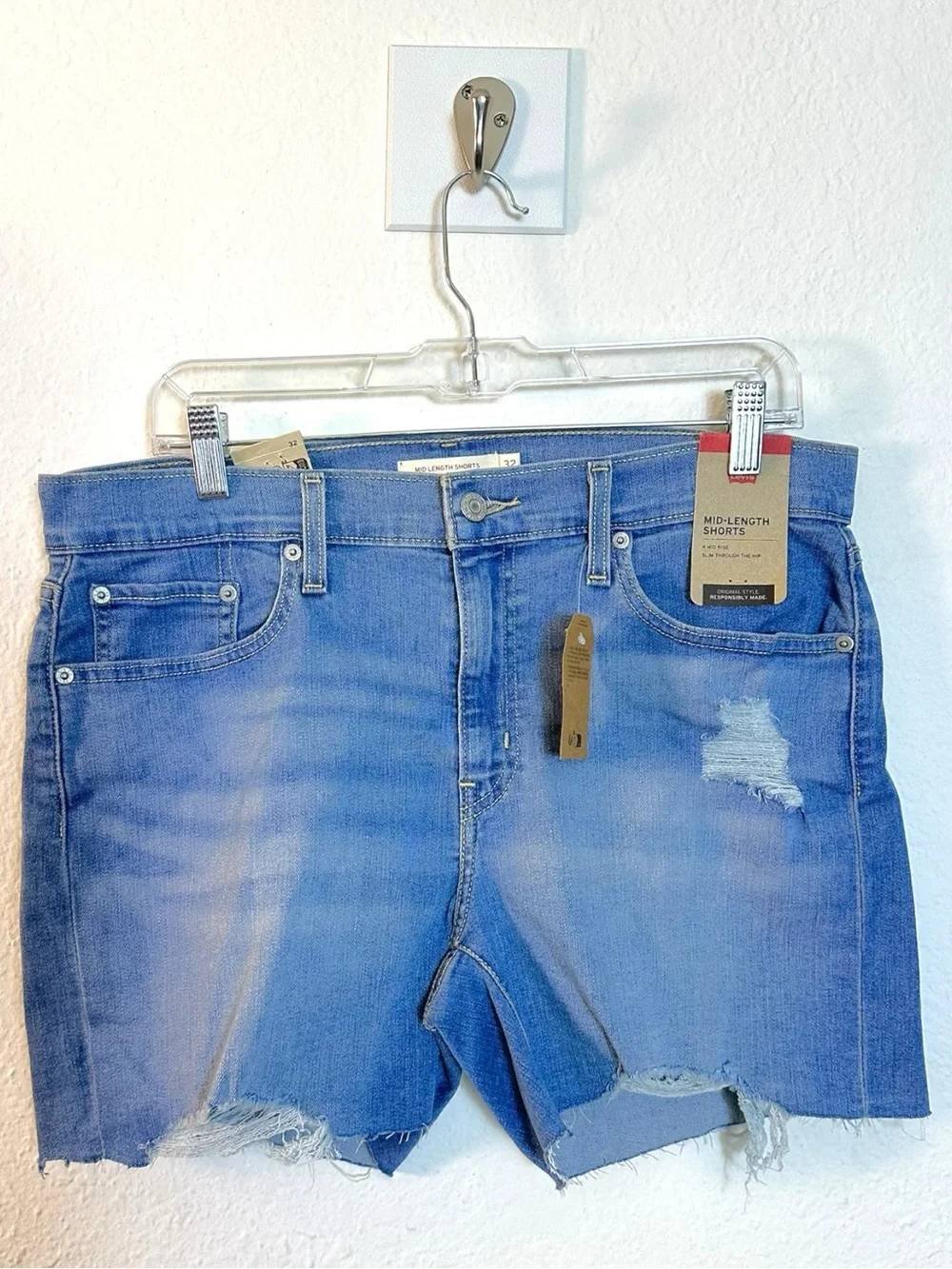 Levis levi’s mid