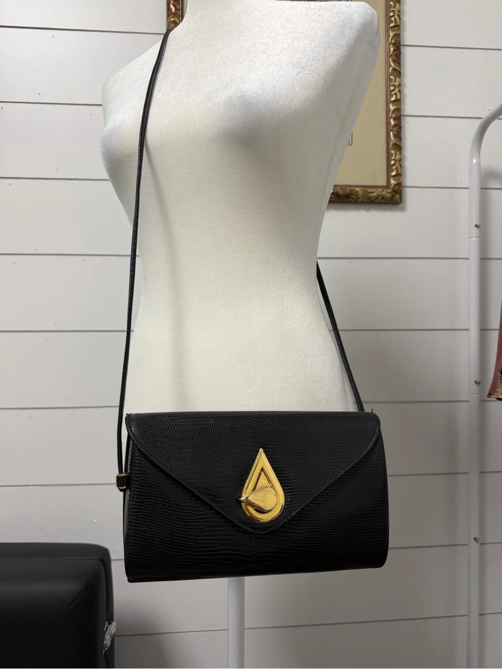 N/A gold hardware