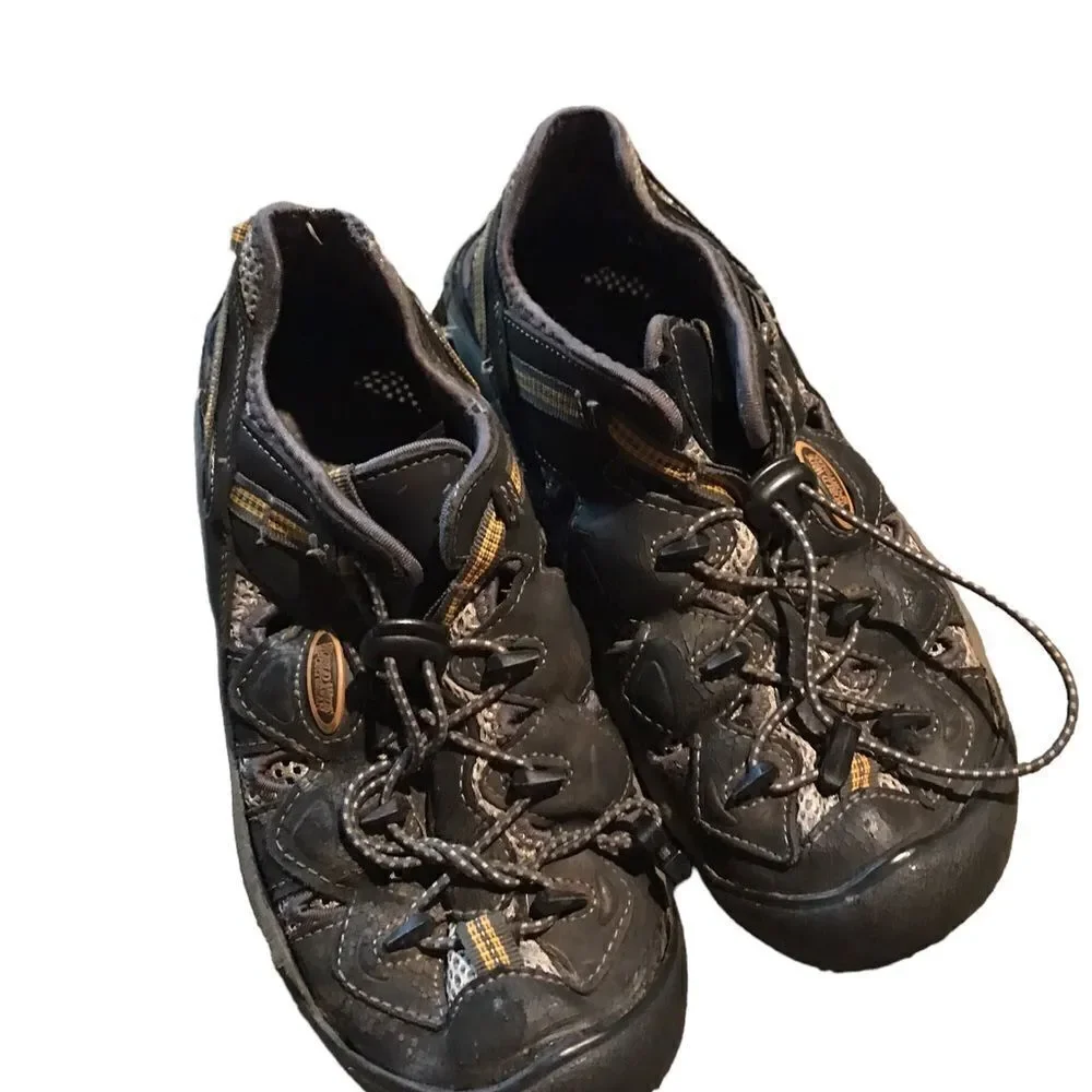 Worldwide sportsman size 8 mens sandals great condition