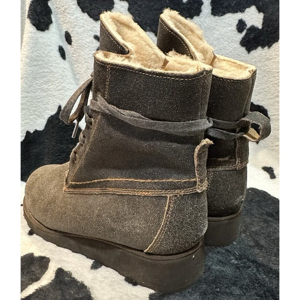 BearPaw krista features