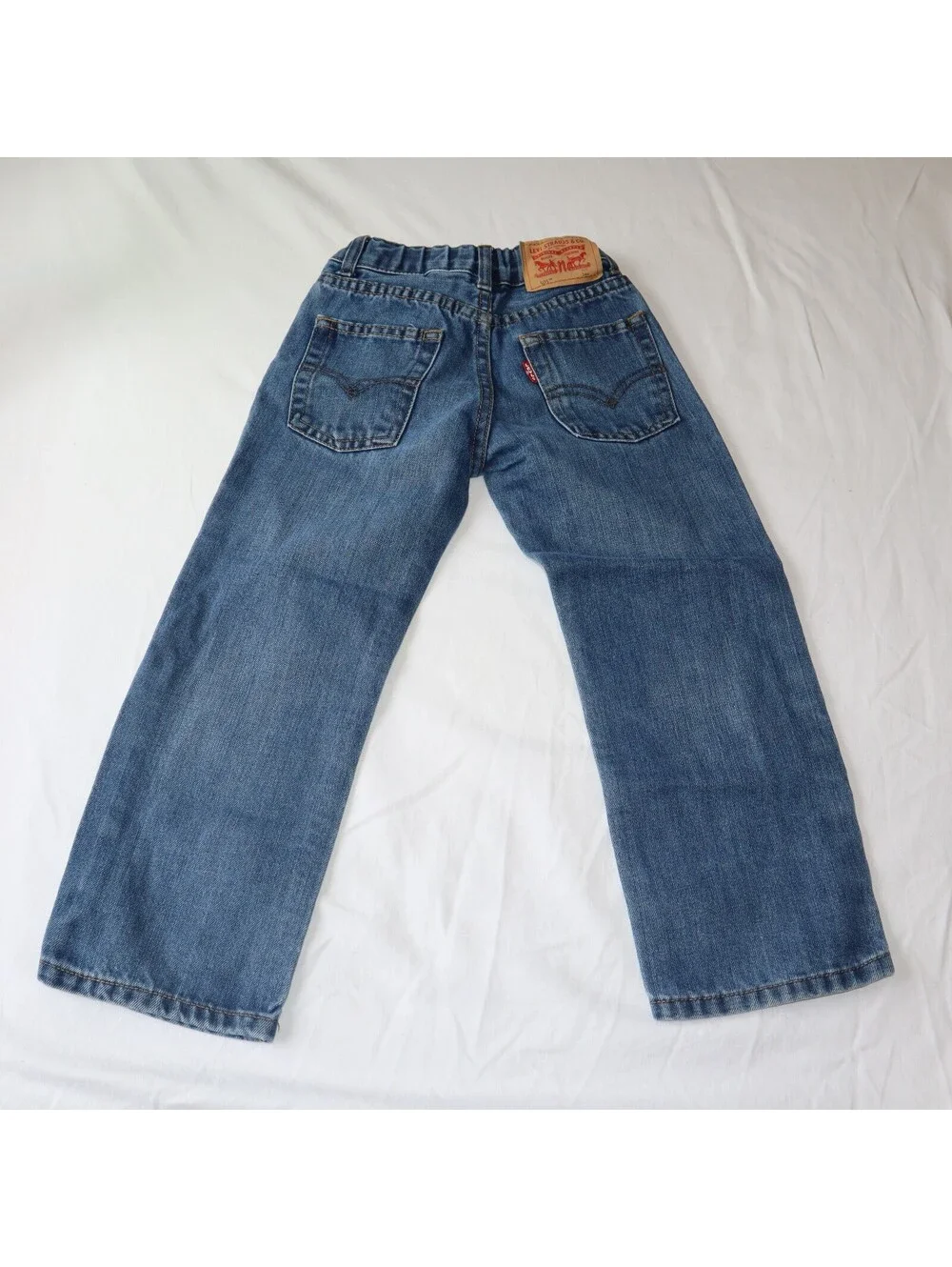 Levis pair levi