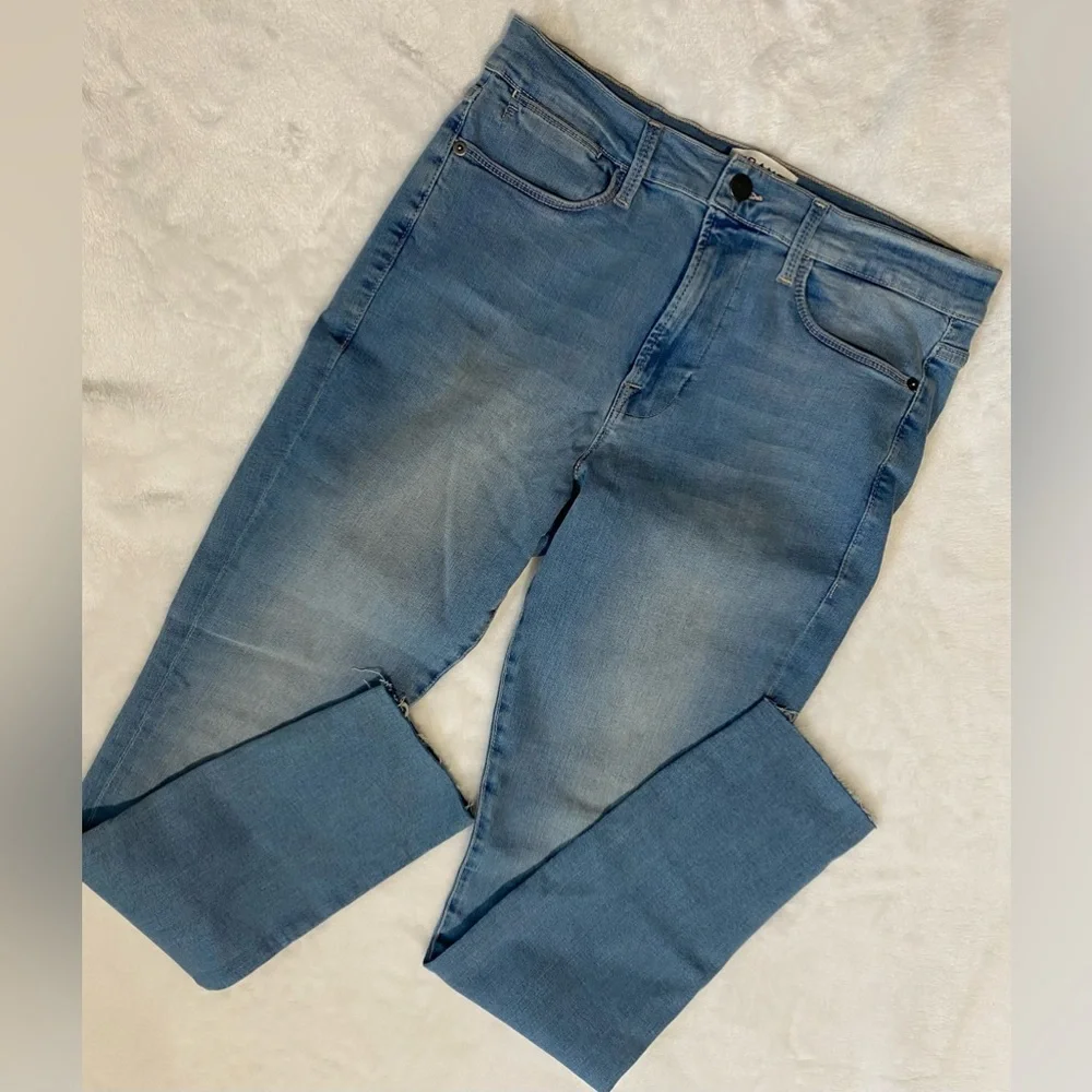 Frame Denim elevate your