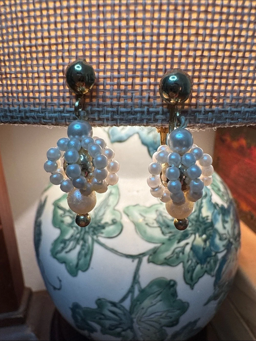 Vintage style cluster