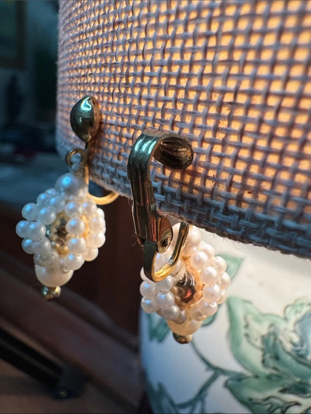 Vintage style cluster
