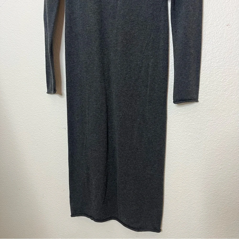 Something Navy sleeve grey side