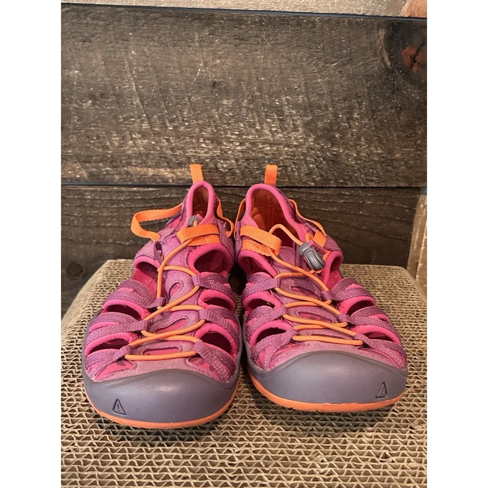 Keen moxie sandals