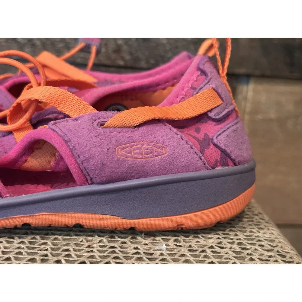 Keen moxie sandals