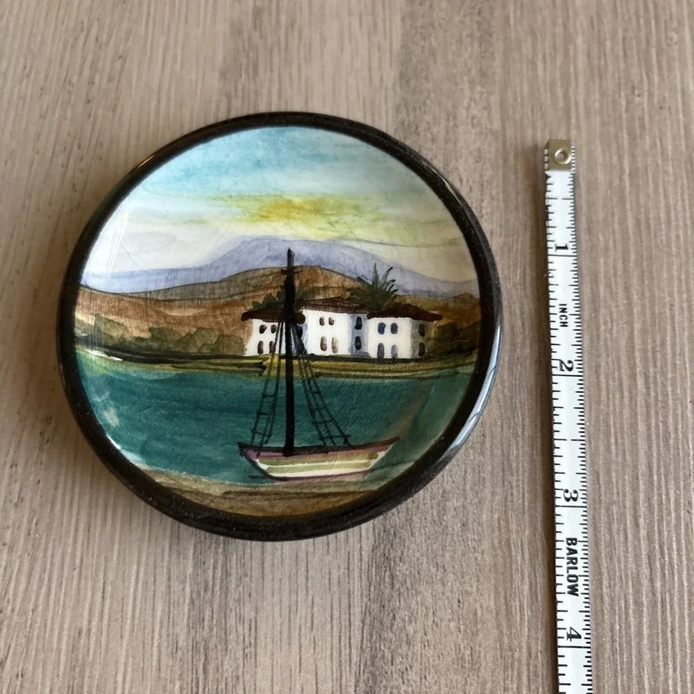 Unmarked this handpainted