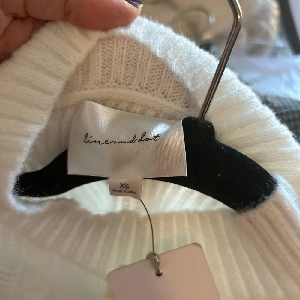 NWT Line & Dot Victoria Sweater