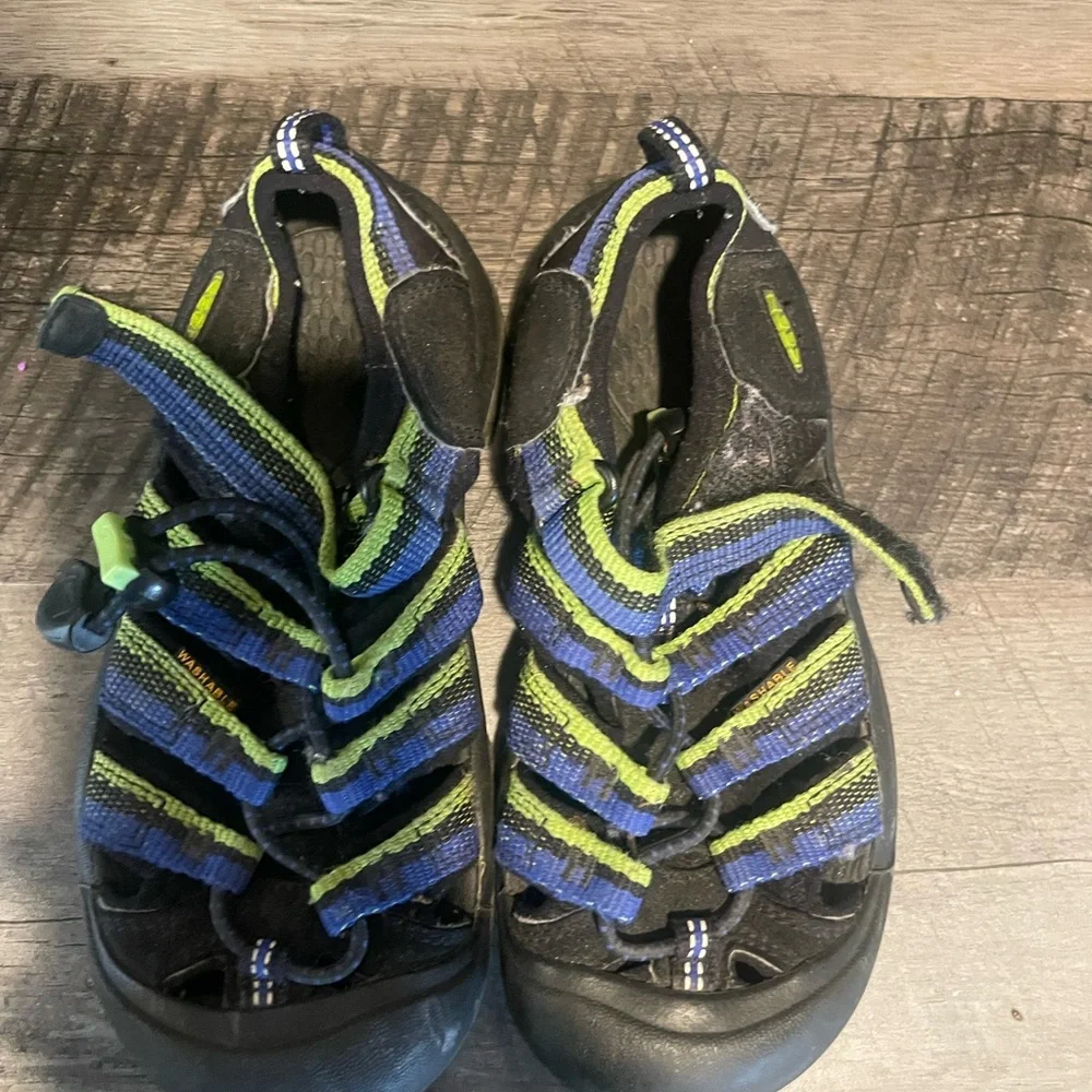 Keen kids black