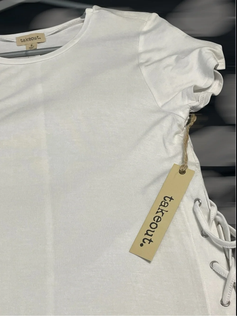 Takeout clean white