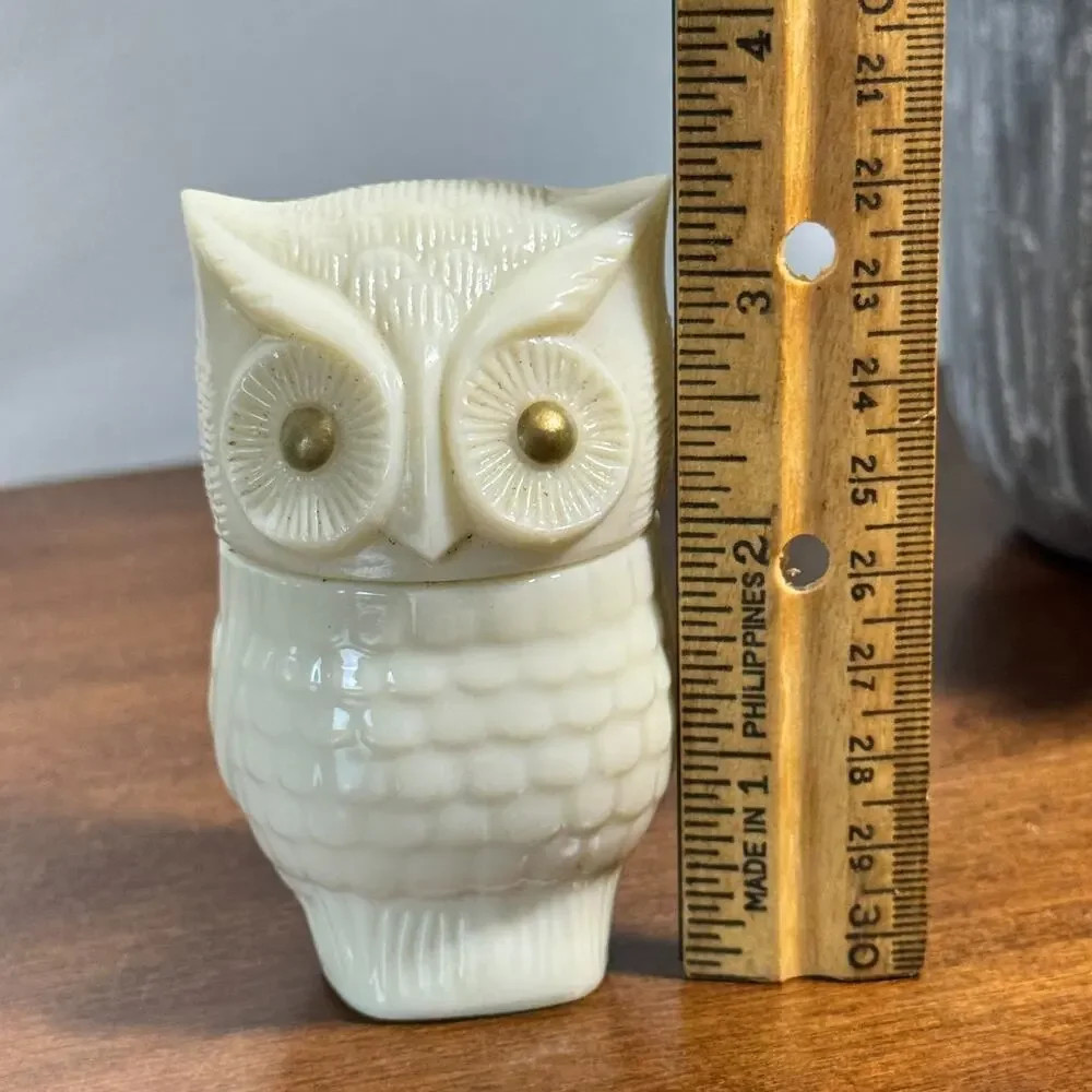 Vintage 1970's Avon Owl Charisma Cream Sachet Empty Bottle Figurine Milk Glass