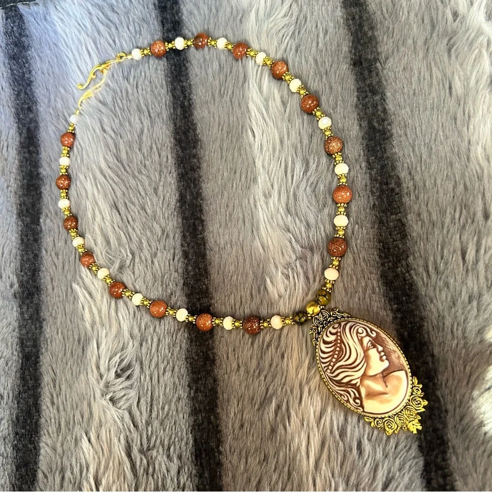 Handcrafted vintage high dome Victorian lady cameo goldstone bead necklace