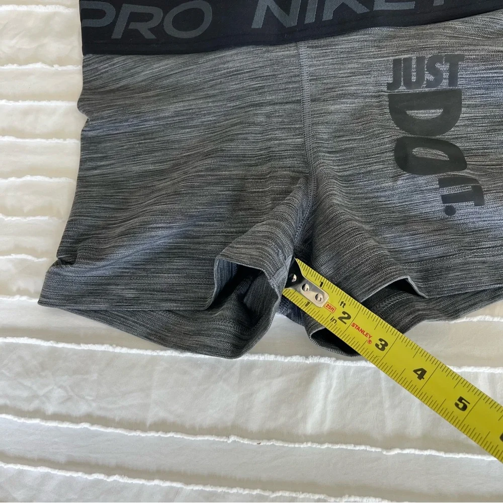 Nike pro black