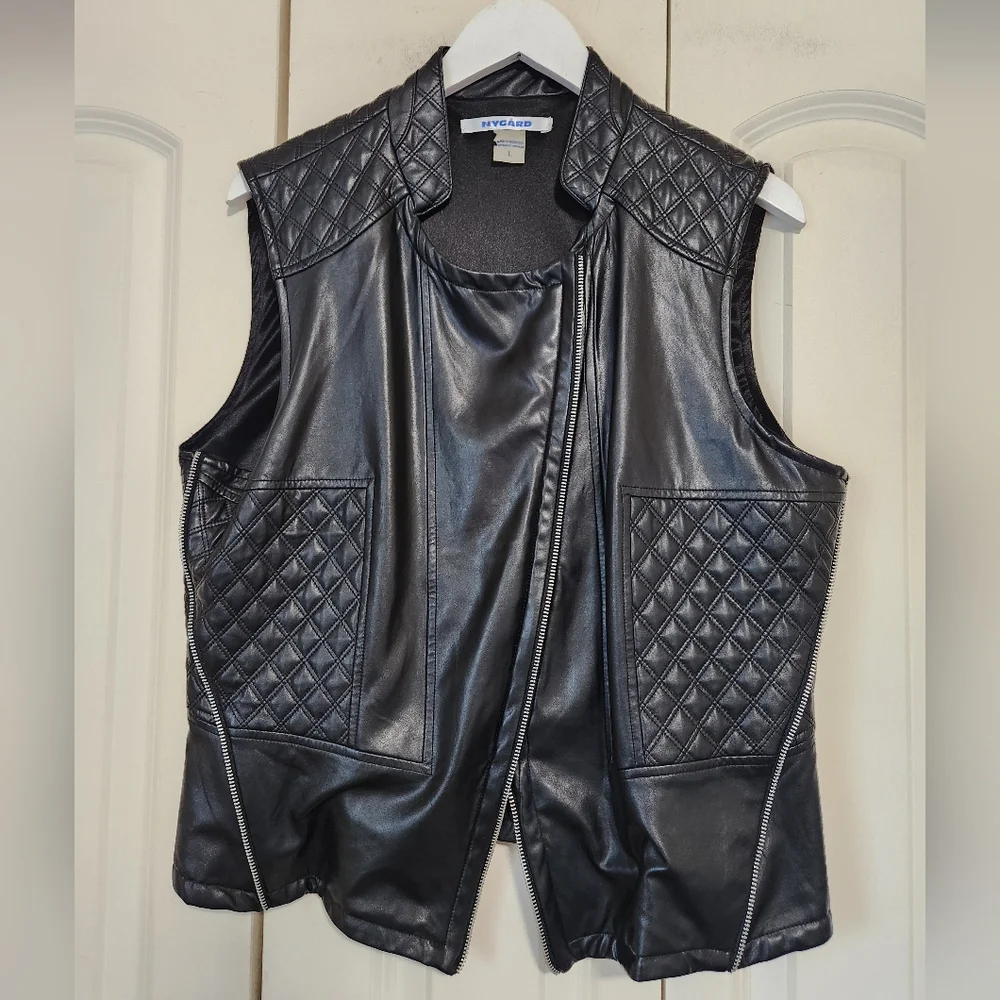 Peter Nygard this vest