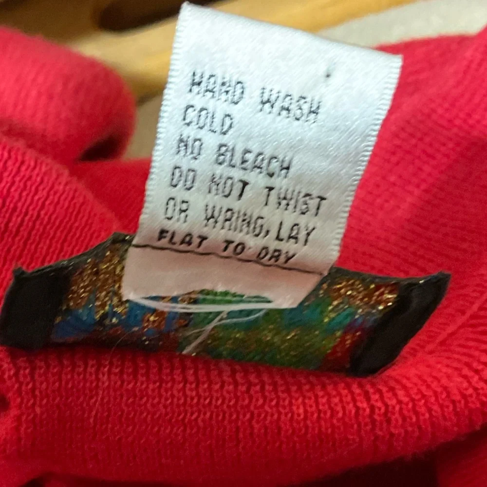 Carol Patterson Knits Women’s Embellished Linen Blend Red. Vintage Cardigan. MED