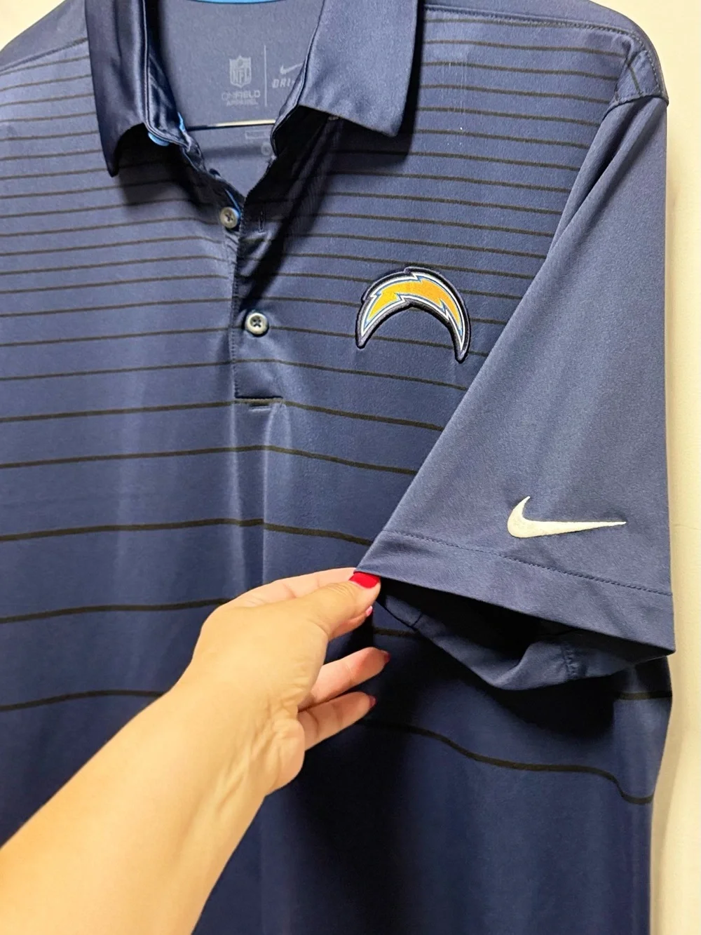 Nike polo subtle