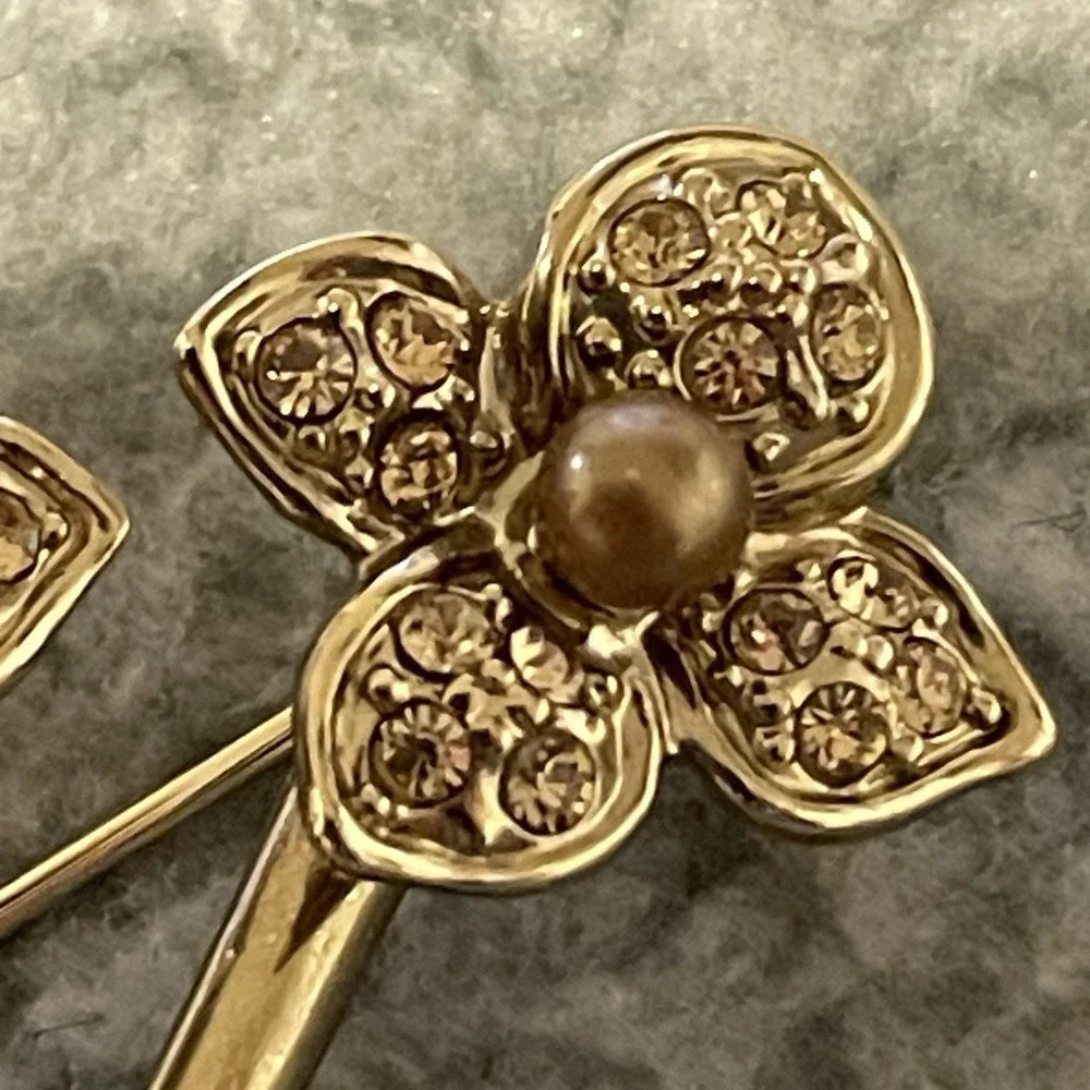 Monet brooches women
