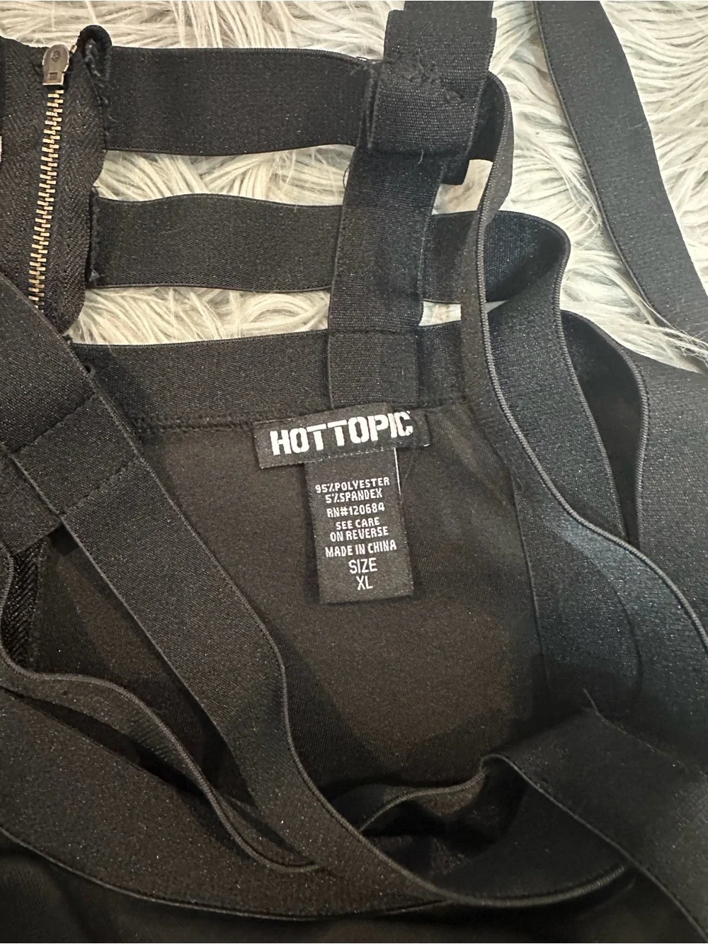 Hot Topic xl stretchy are